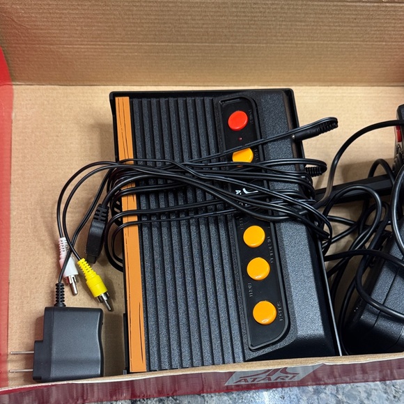 Atari Flashback 8 Console with Controllers - Picture 2 of 11